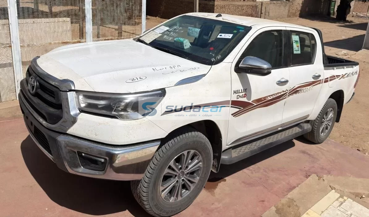 صورة السيارة